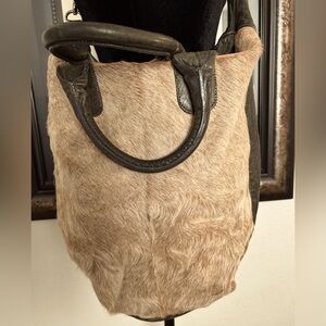 Gianni Notaro Green Leather Fur over shoulder with handles lined inside pockets